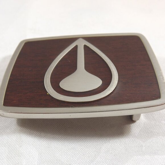 Distressed Nixon Belt Buckle, Brown Faux Wood Grain with Silver Tone Trim - Picture 2 of 7